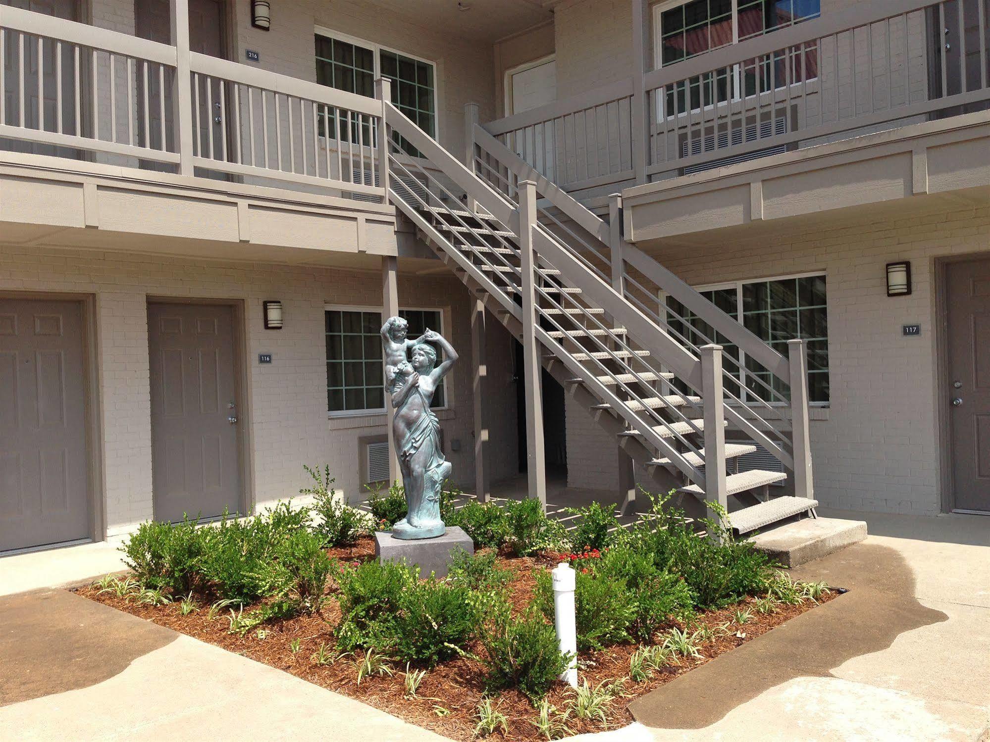 Romantic Inn & Suites Dallas Eksteriør bilde