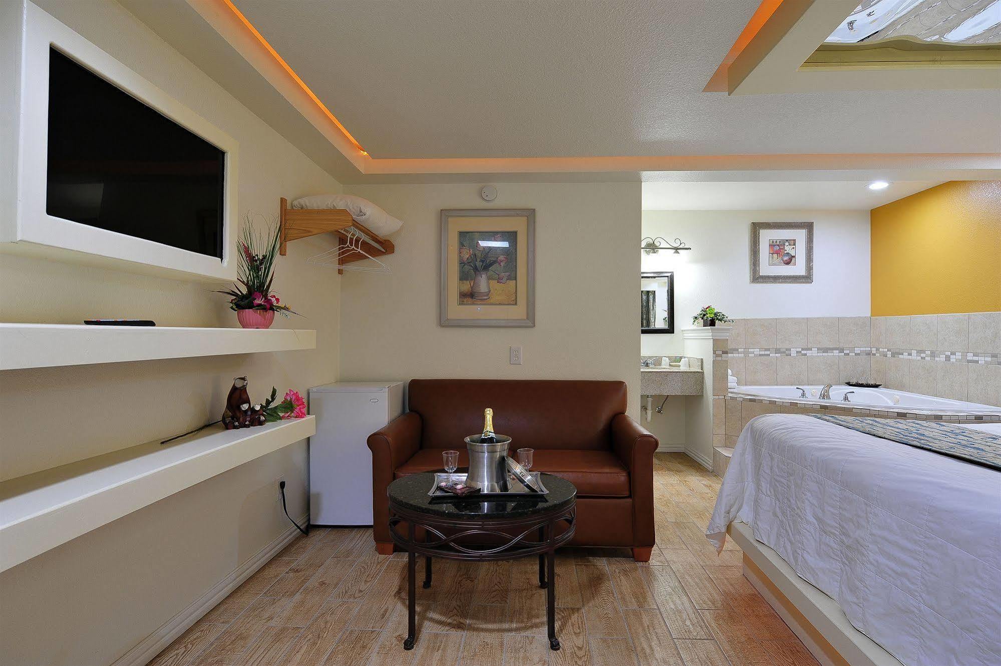 Romantic Inn & Suites Dallas Eksteriør bilde