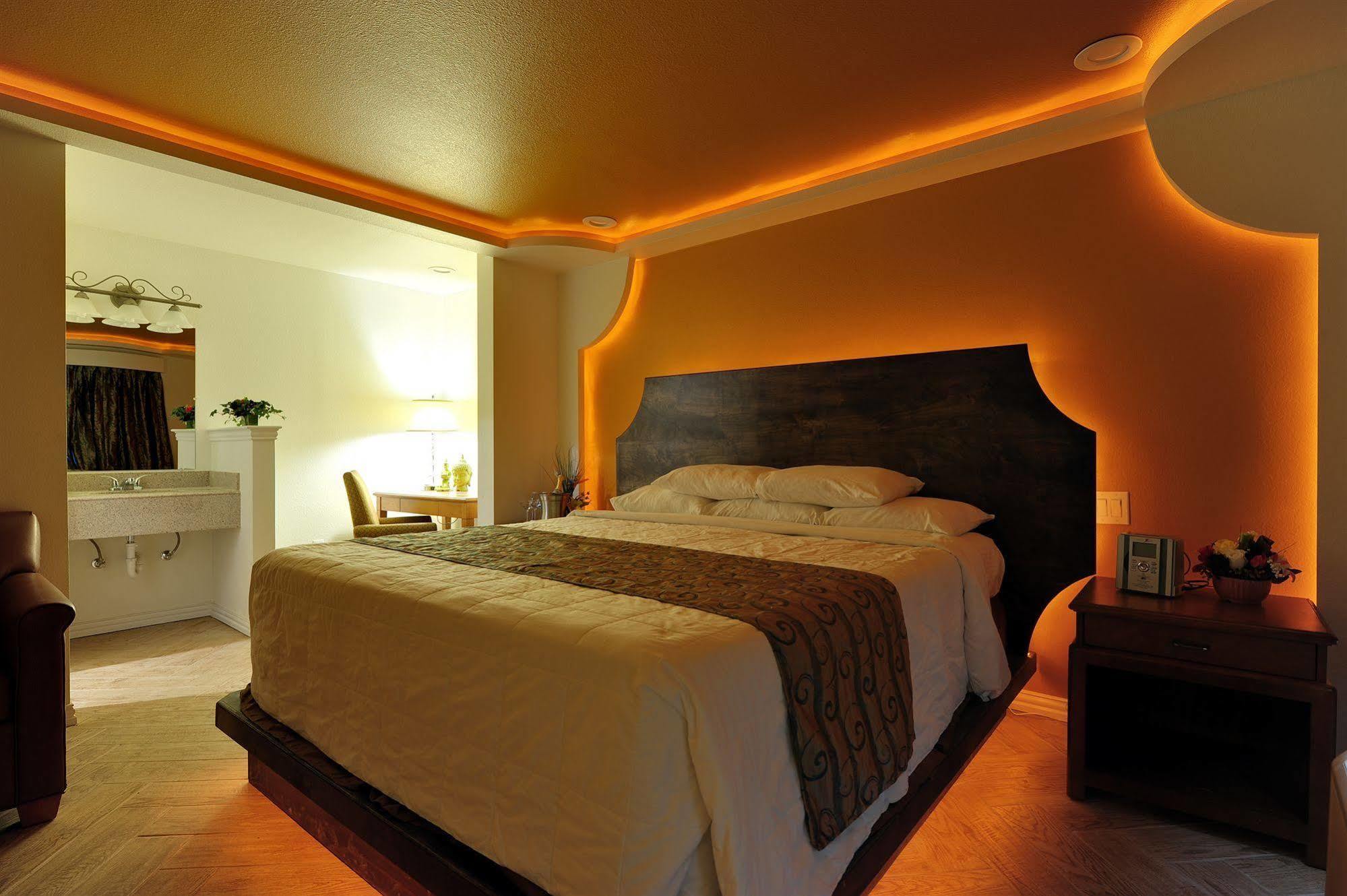 Romantic Inn & Suites Dallas Eksteriør bilde