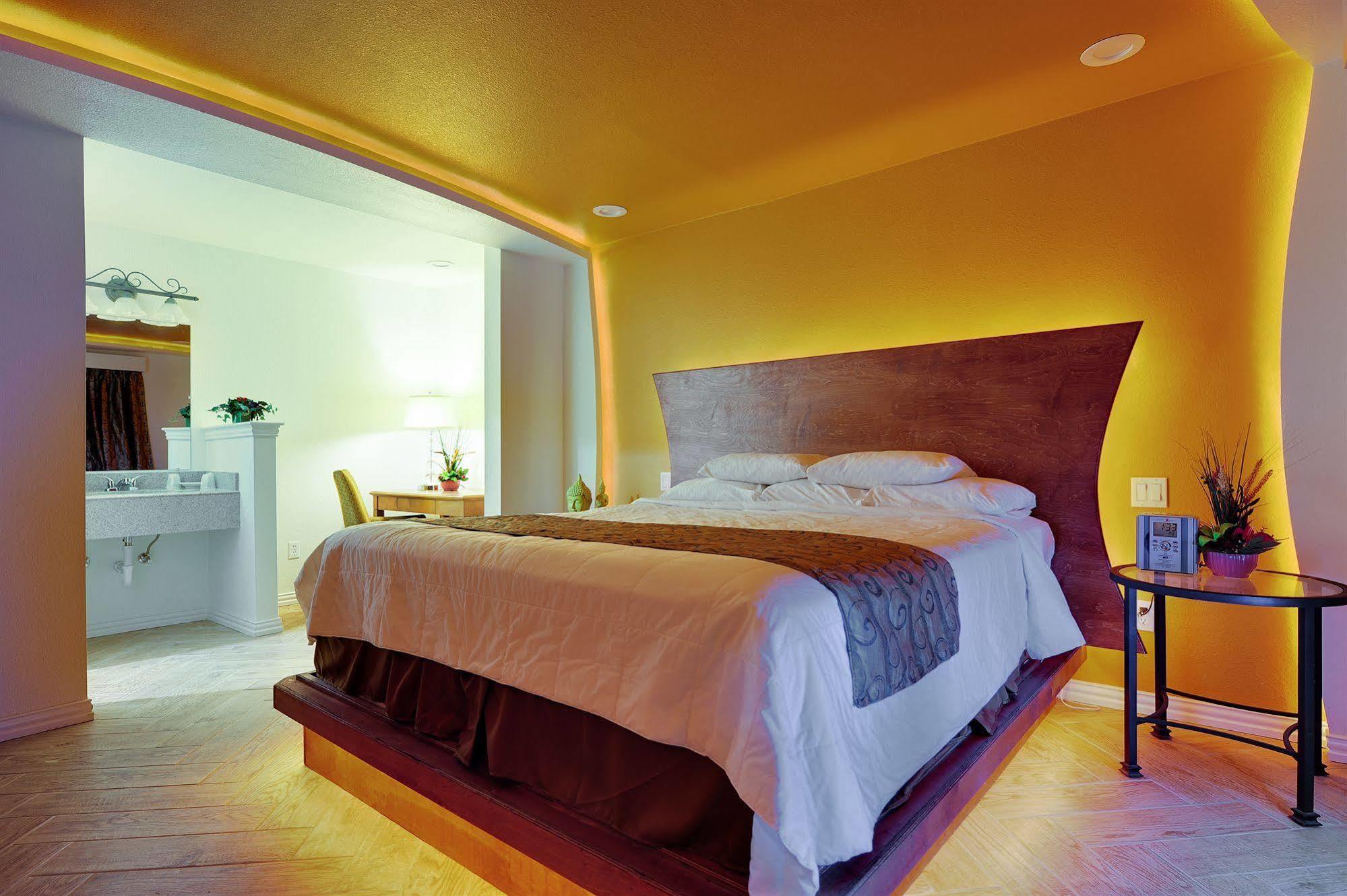 Romantic Inn & Suites Dallas Eksteriør bilde