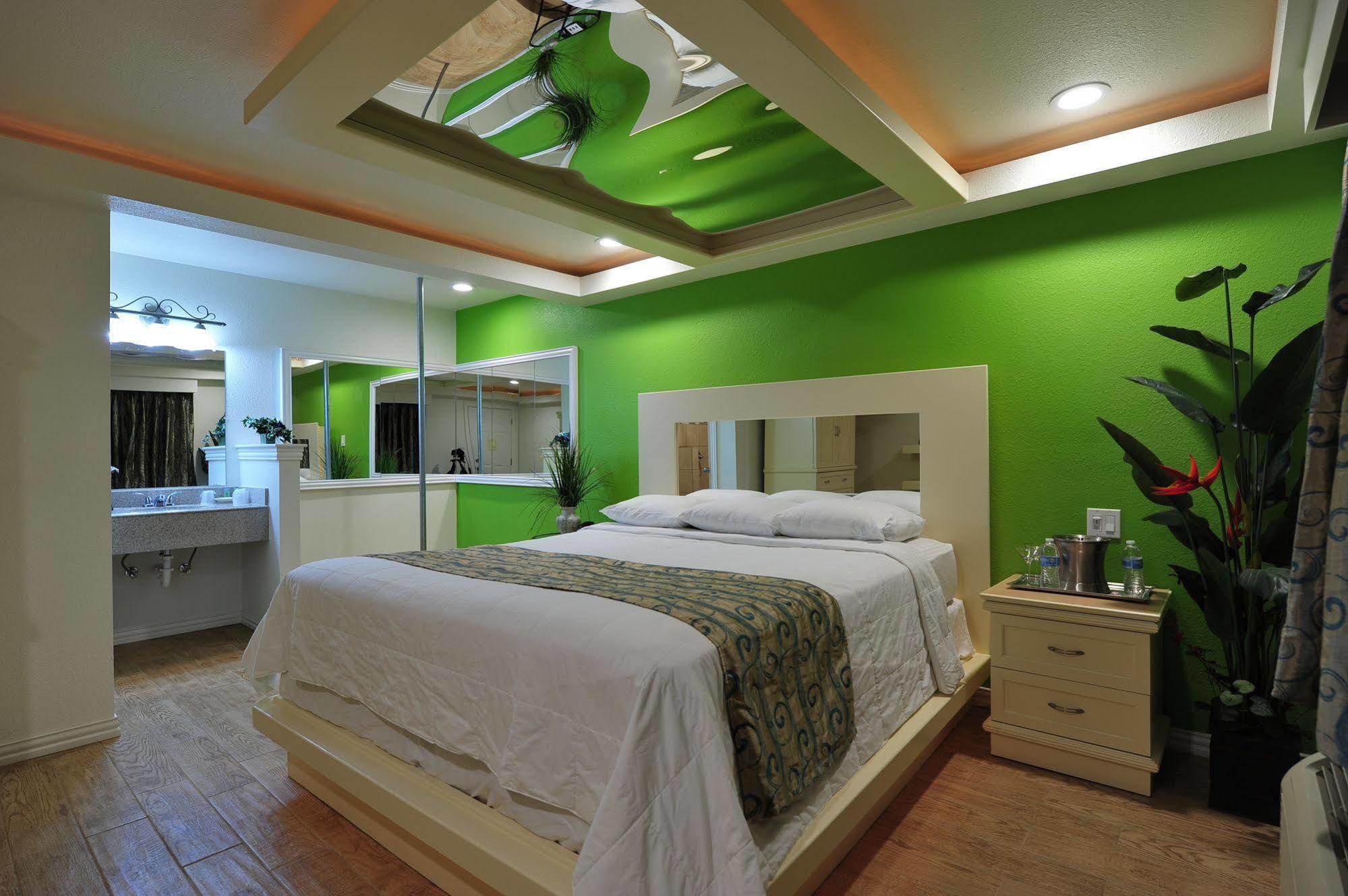 Romantic Inn & Suites Dallas Eksteriør bilde